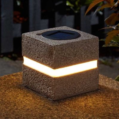 Kulteri-napelemes-negyzet-LED-ko-lampa-12-cm